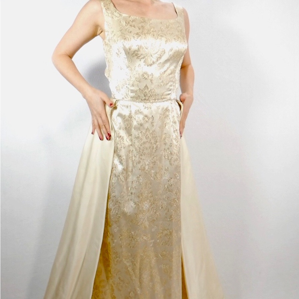 Mike Benet Formals Ivory Evening Gown
Old Hollywood Glamour Circa 1960s